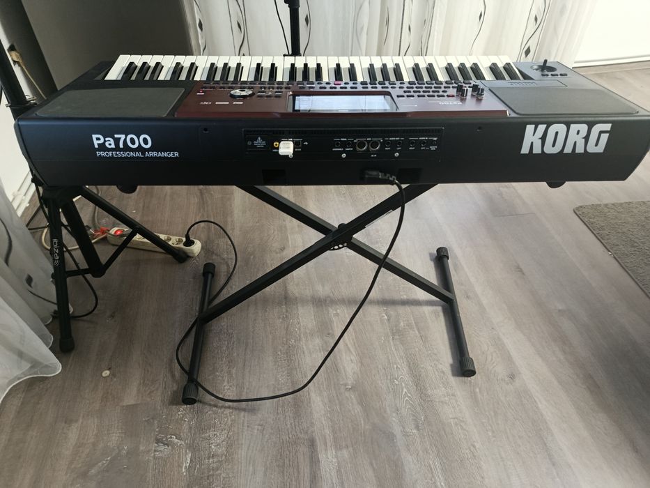 Orga korg pa700.