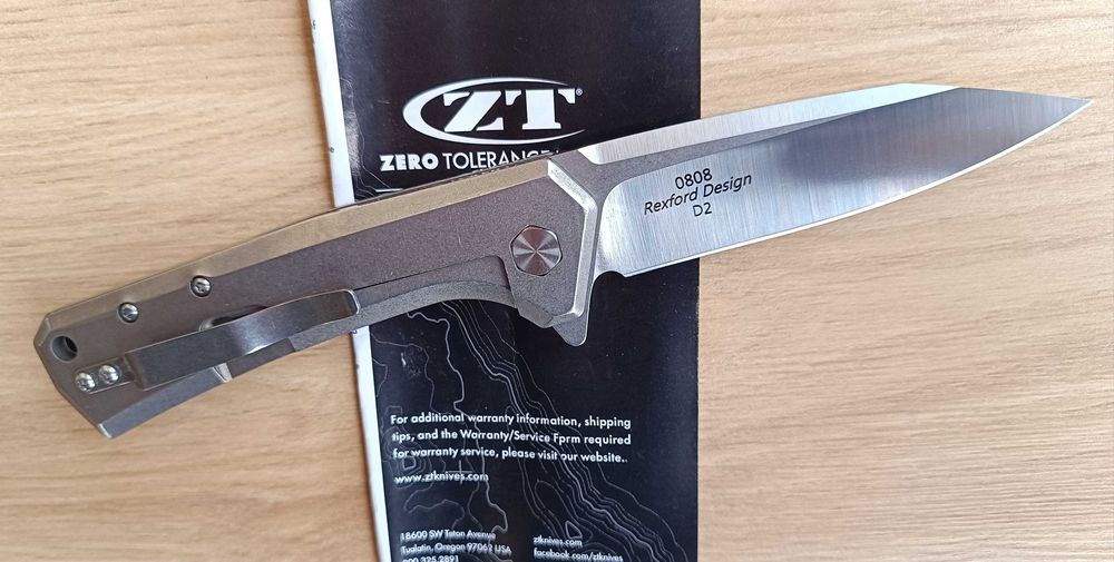 Сгъваем нож  ZT 0808 / ZT 0801