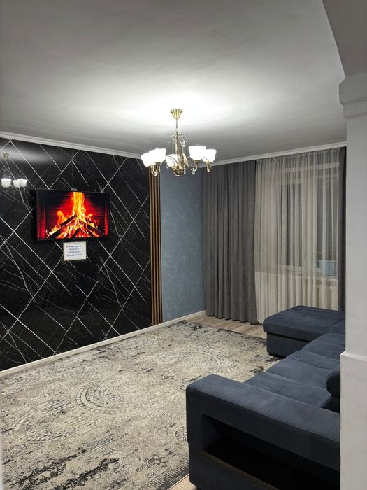 Час 2000,ночь 15, 2 комн центр