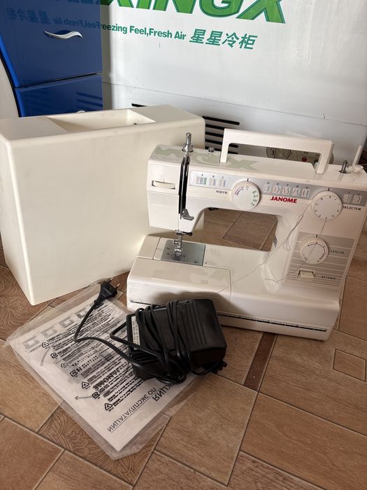 Швейная машинка в хорошем состоянии цена договорная