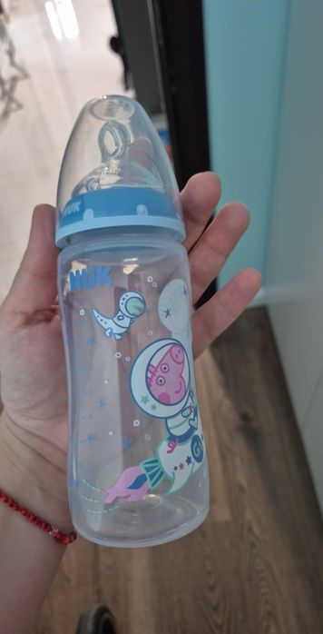 Бебешки шишета различни видове