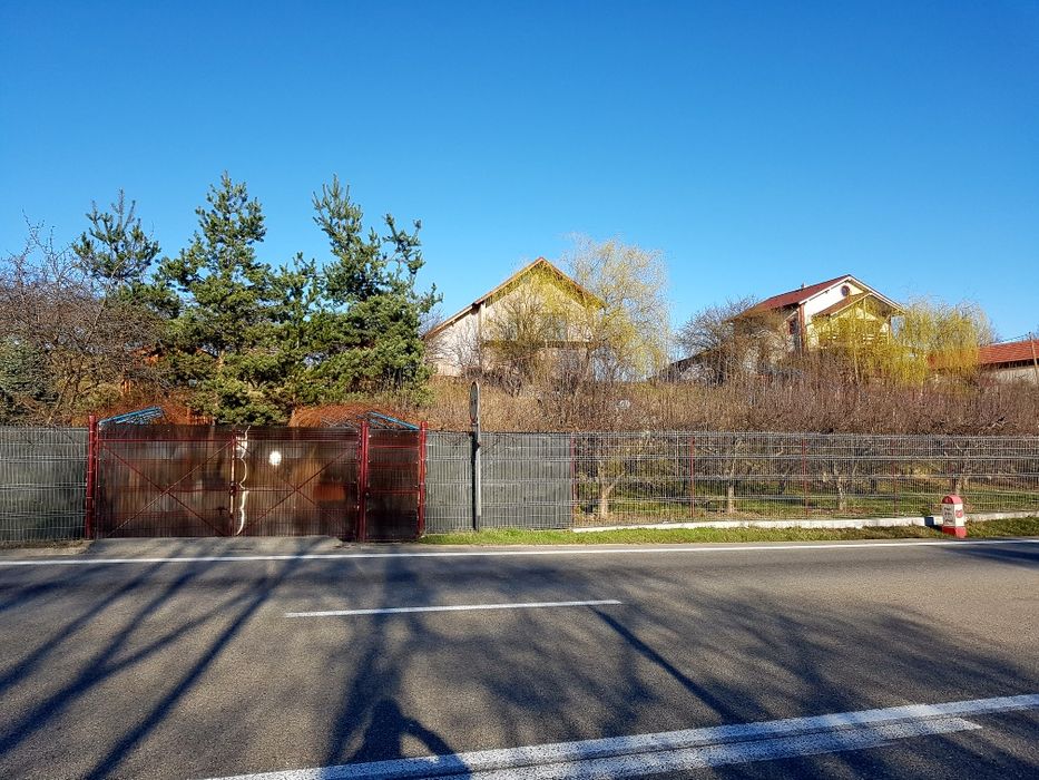 Teren intravilan 1492mp cu deschidere 47m la DN7 la 13 km de Rm.Valcea