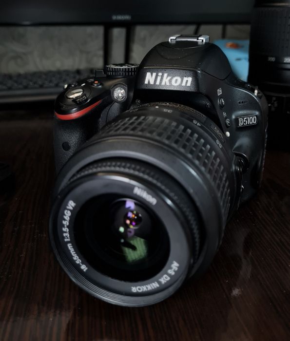 Nikon D5100 продам