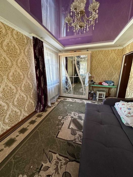 продается 2 ком квартира район Маметова