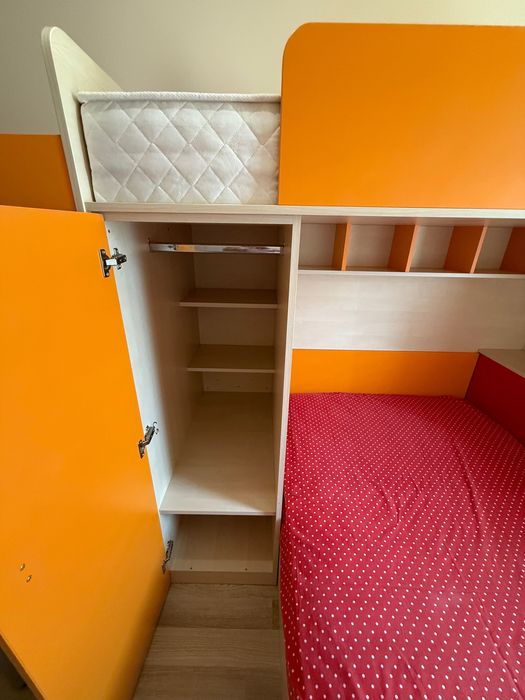 Детско обзавеждане с два матрака