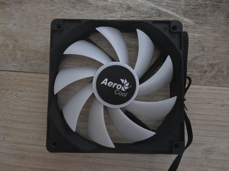 Ventilator Aerocool Frost12, 120mm, iluminare RGB, PWM