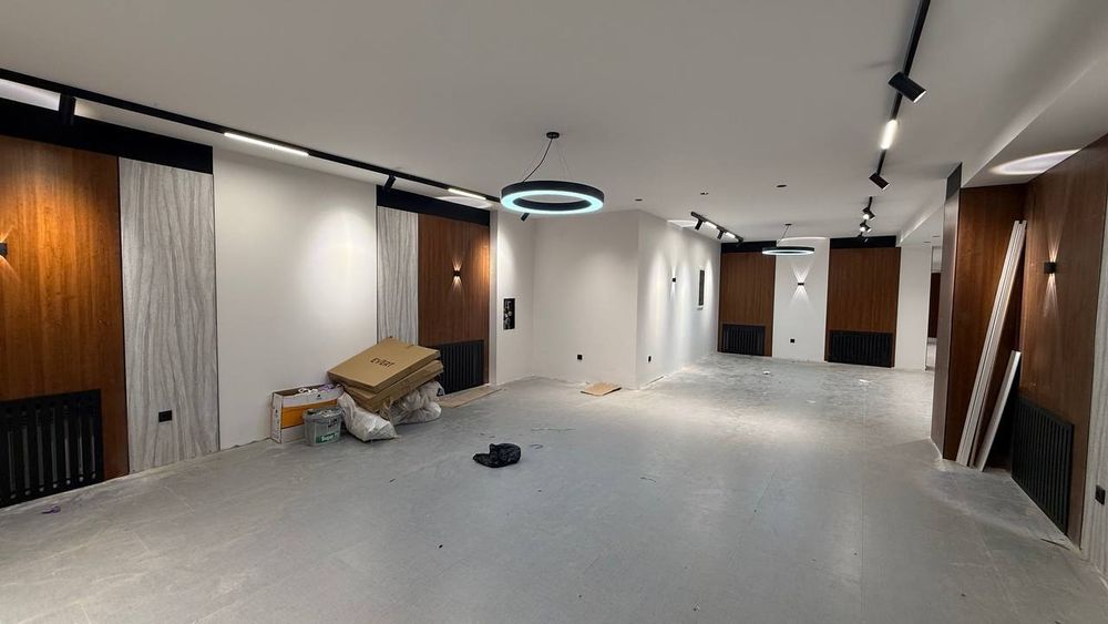 Продается нежилое помещение, ориентир: Посольство России, 913м²