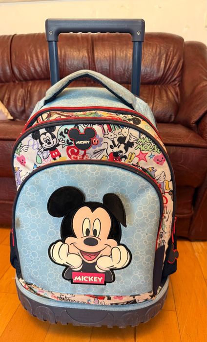 Ghiozdan troler, Mickey Mouse Be Cool, 2 roti duble, 3 compartimente