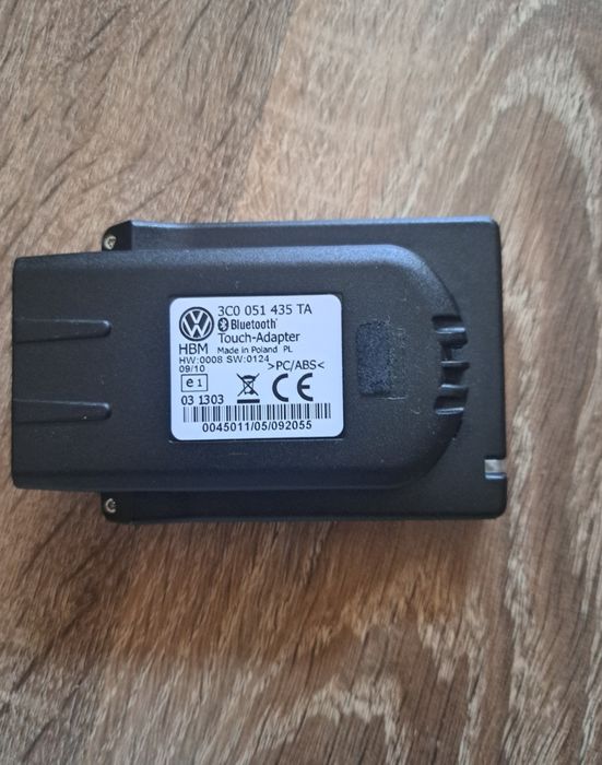 Adaptor bluetooth vw 
Model cu display