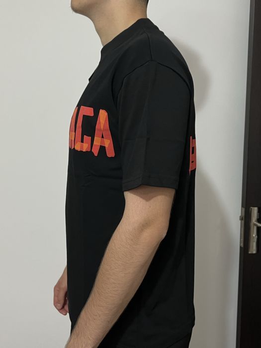 Tricou Balenciaga