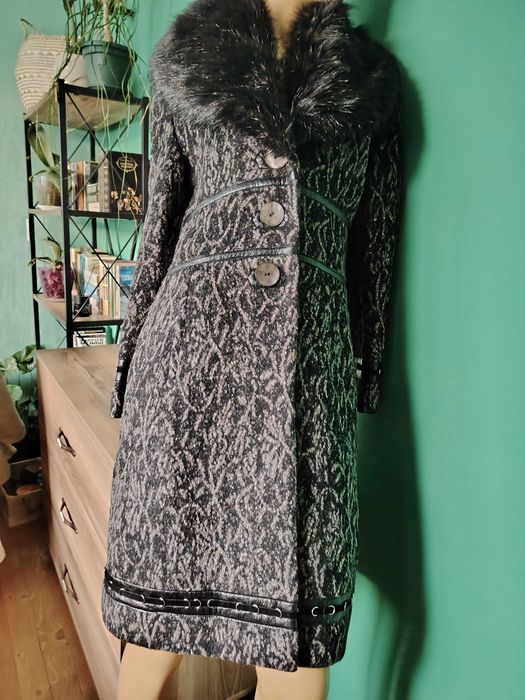 Зимно палто размер L