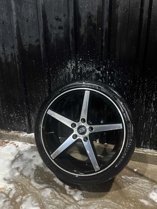 Продам диски с шинами