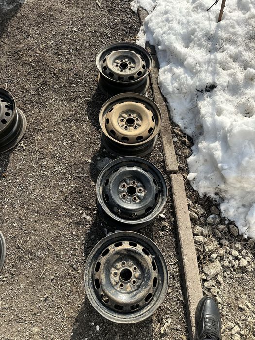 Железные диски на карина е R14