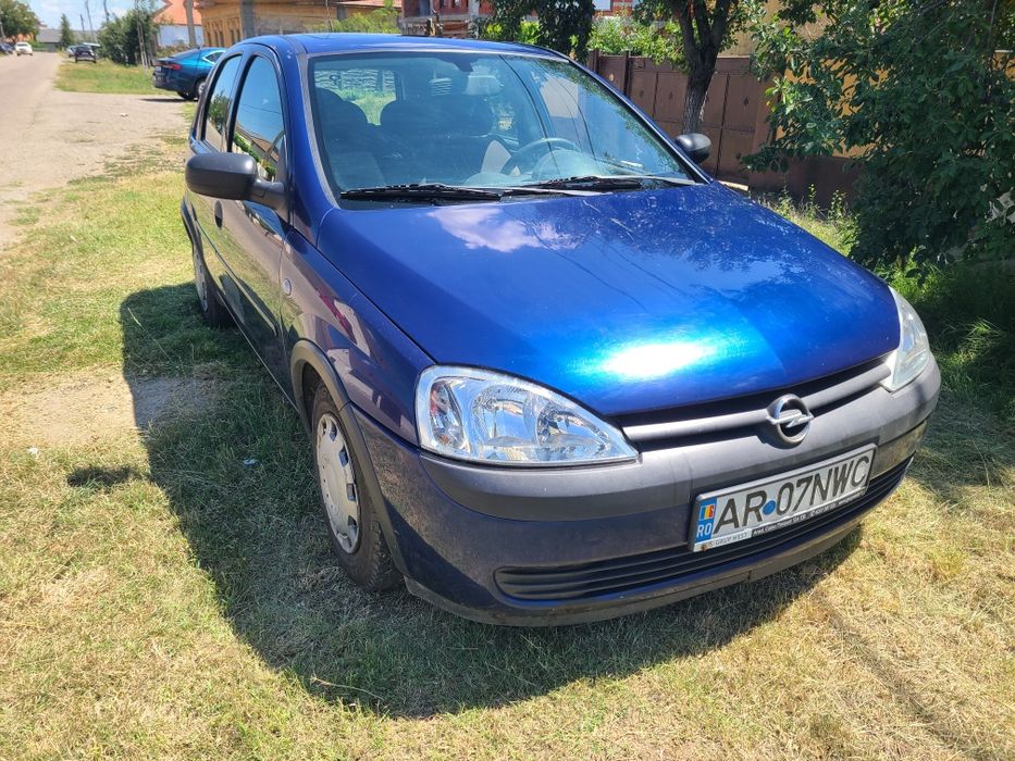Vand Opel Corsa  0.9 Benzina 2003