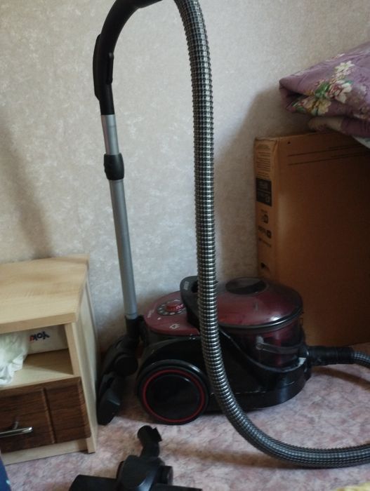 Пылесос продается Моющий