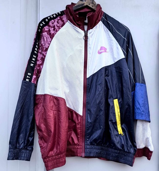 Nike NSW уникален оригинален дамски екип М/Л размер