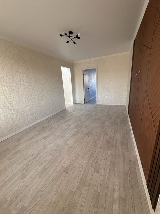 Продам 2 квартиру  Есет Батыр 105 к2