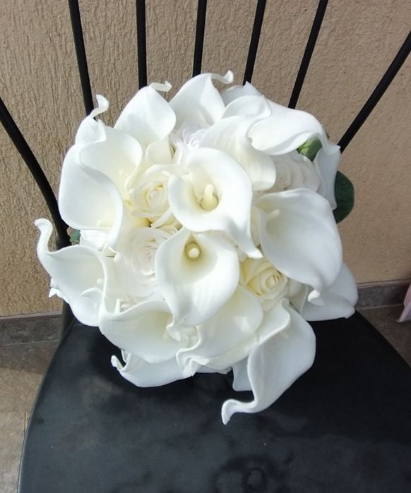 Buchete si lumanari nunta din flori artificiale: