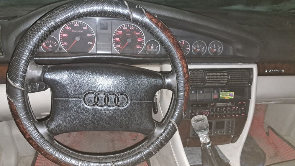 Ауди А6с4 2,8 полный привод