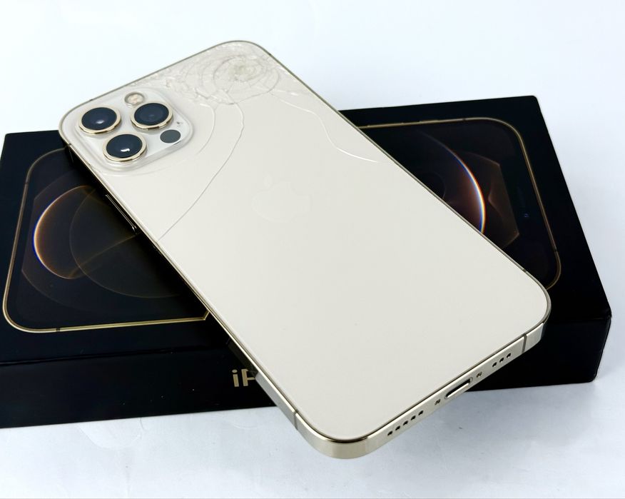 Apple iPhone 12 Pro 128GB Gold Отличен!