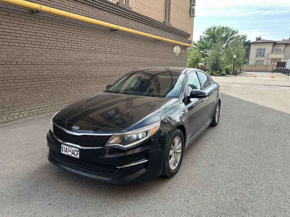 kiA Optima  2016 год