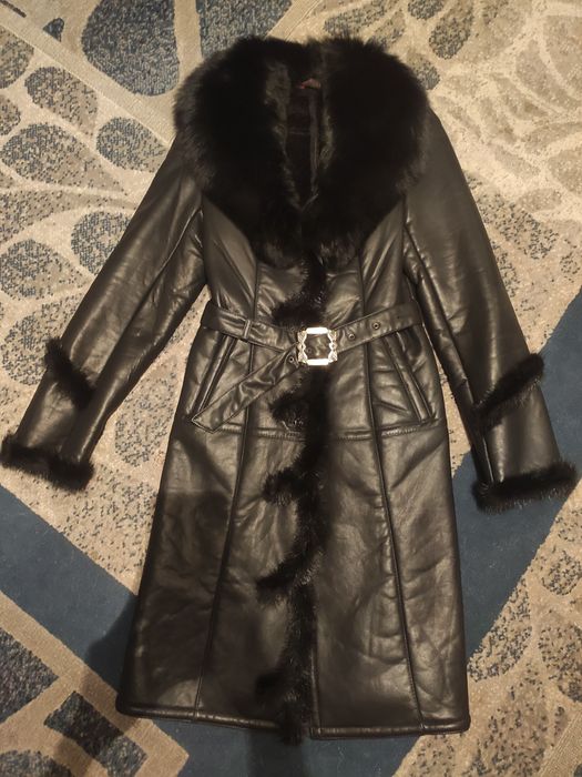 Пальто кожаное зимнее