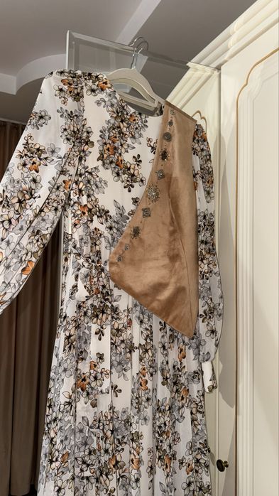 Платье от “Otandyq san uii”