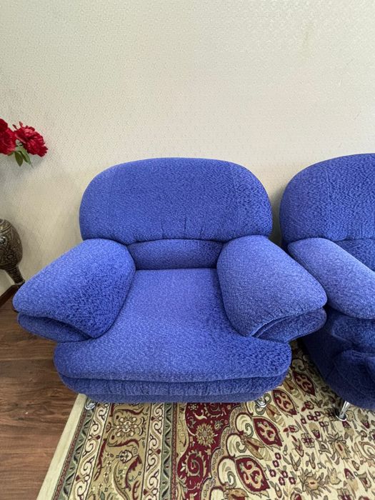 Диван с креслами