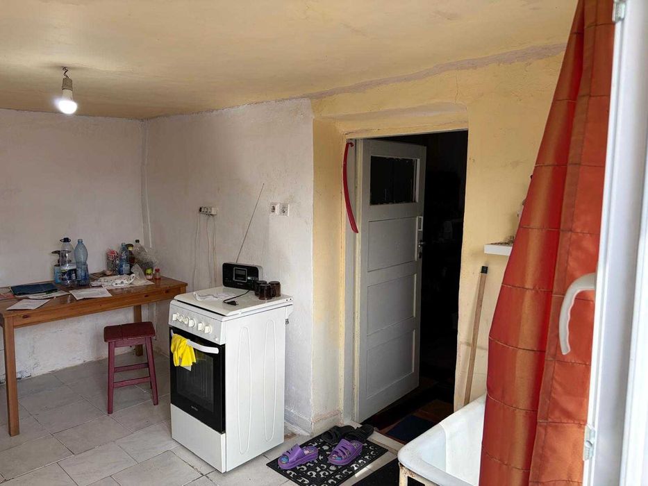 Inchiriez Casa cu 3 camere si curte de 160 mp_Sos. Chitilei_Mega Image