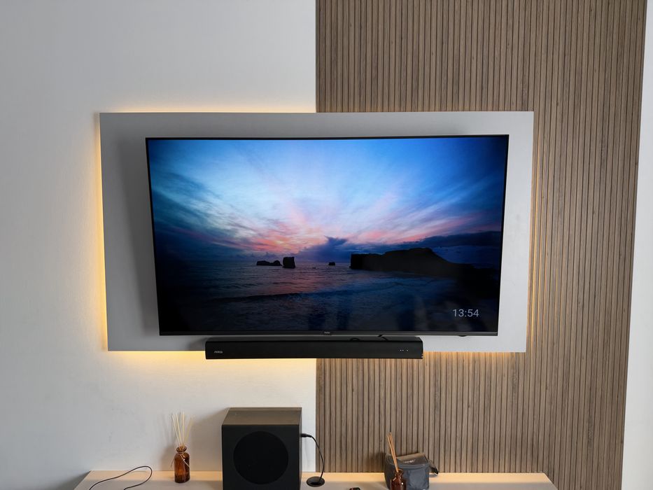 Телевизор Haier 55 S2 Pro 140 см черный