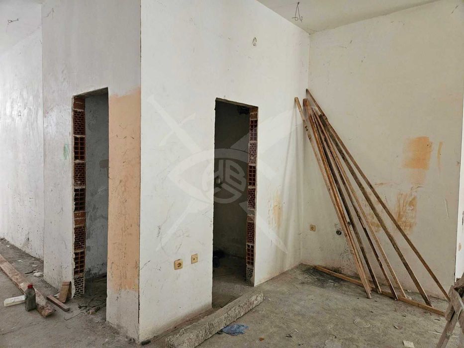 Продава се Магазин в Бургас, Меден рудник - зона А - 89 кв.м за 753 €/кв.м - Снимка #2