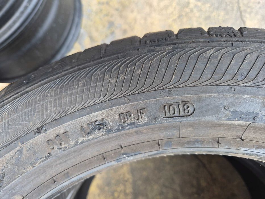 2 Anvelope de VARA - 215/50/17 91Y FR - SEMPERIT - NOU - DOT 2018 !