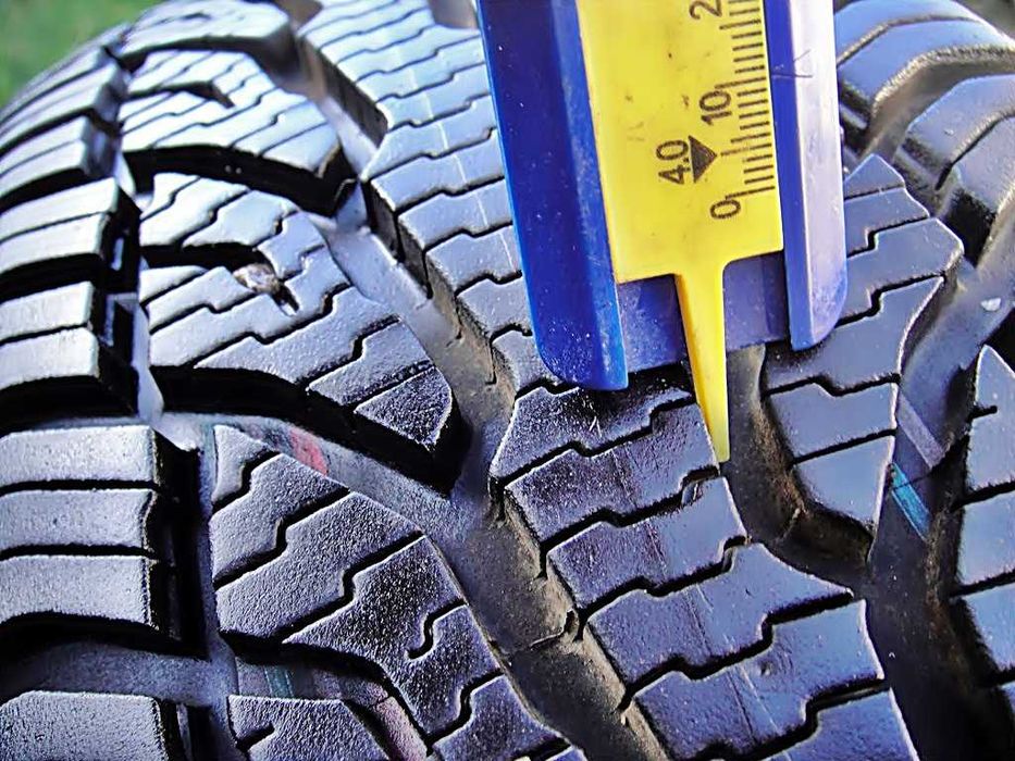 4бр. зимни гуми UNIROYAL 205/65/15