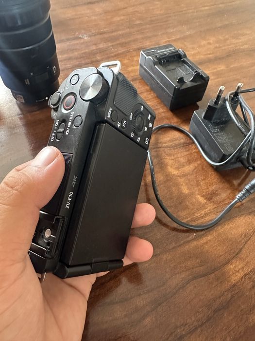 SONY ZV E10 Sotiladi