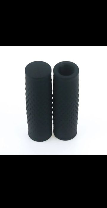 Ръкохватки  с ускорител и обикновени и светлоотразители,пегове за трот