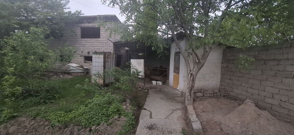 Участка сотилади