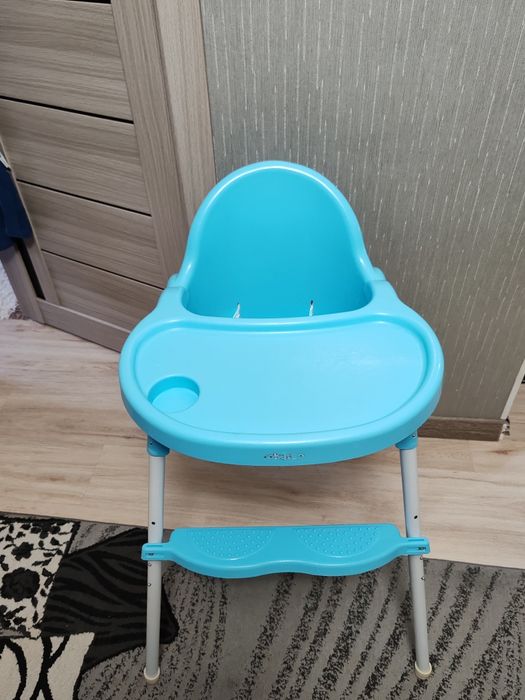 Продам стульчик для кормления