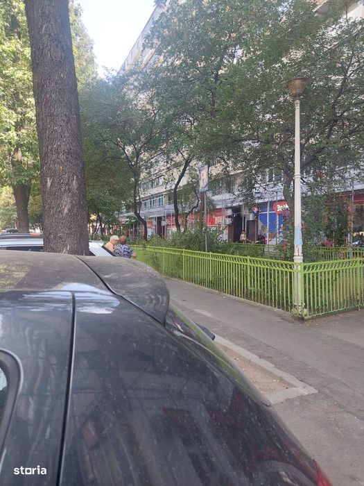 Vinzare Spatiu Comercial