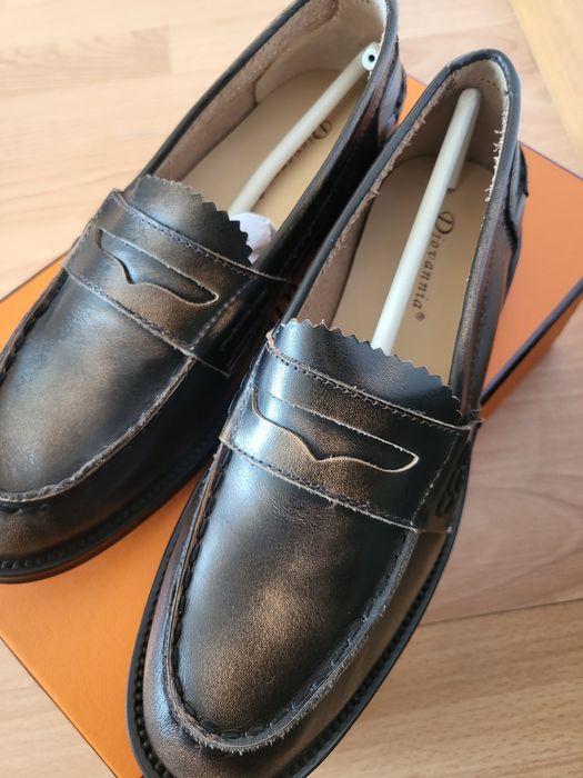 Женские лоферы, обувь