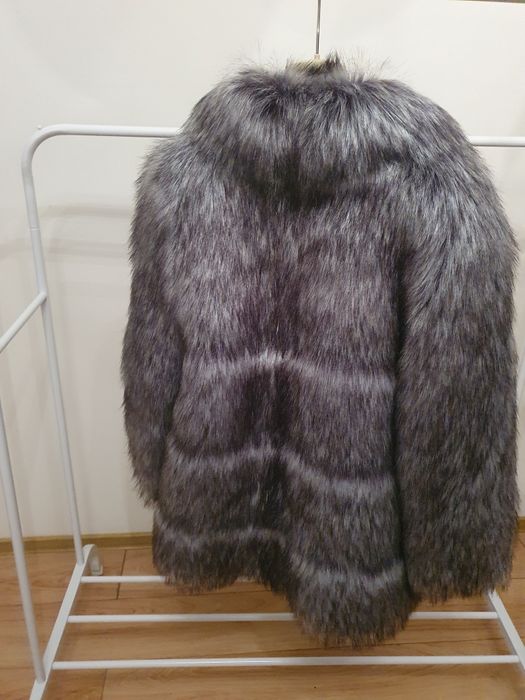 Шуба новая чернобурка.