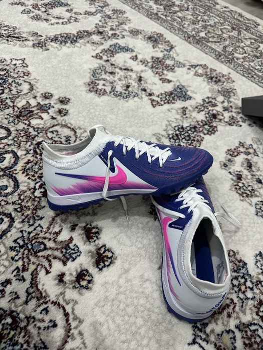 nike sarakanoshka