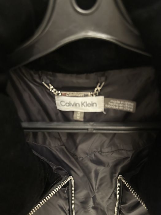 Calvin Klein , Zara.