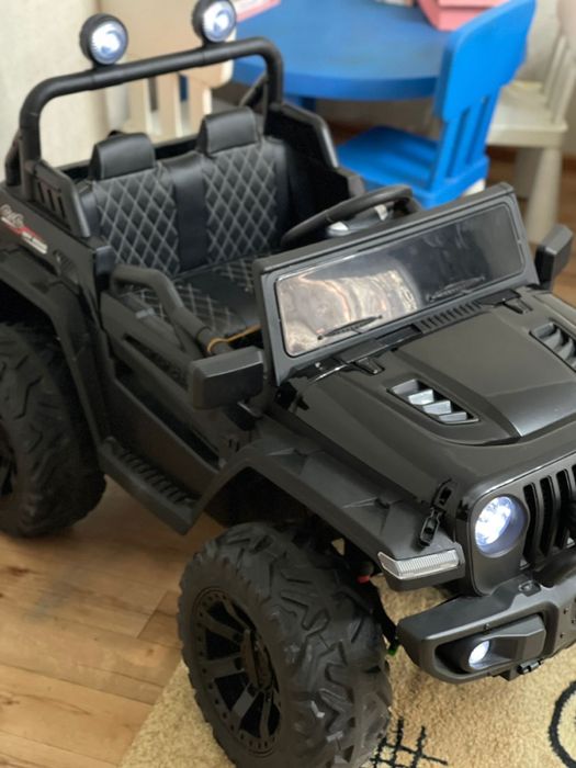 детская электромашина Jeep