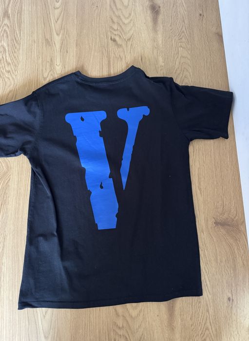 Tricou v lone nou