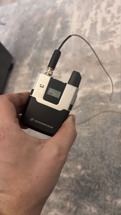 Vand lavaliera sennheiser