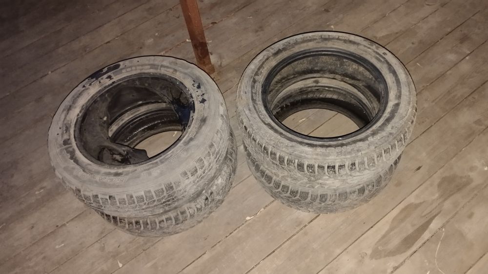 Продам комплект Шины