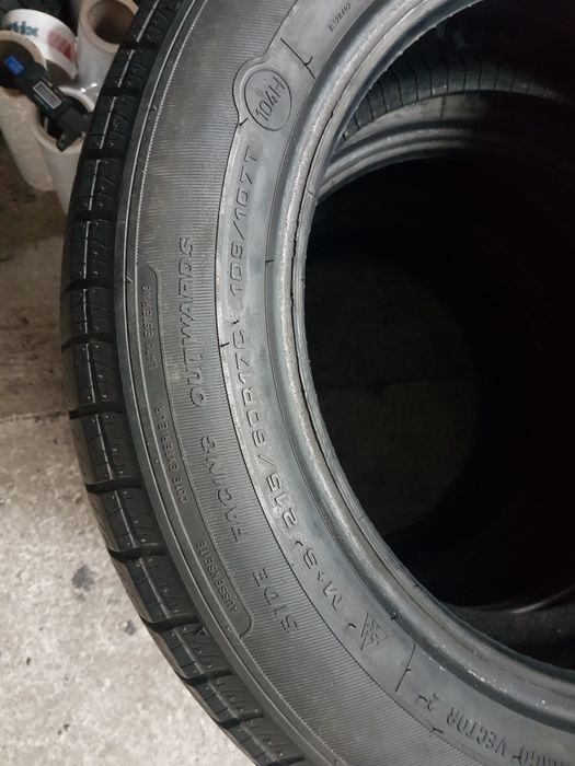 Goodyear 215/60 R17 C 109/107T M+S iarnă