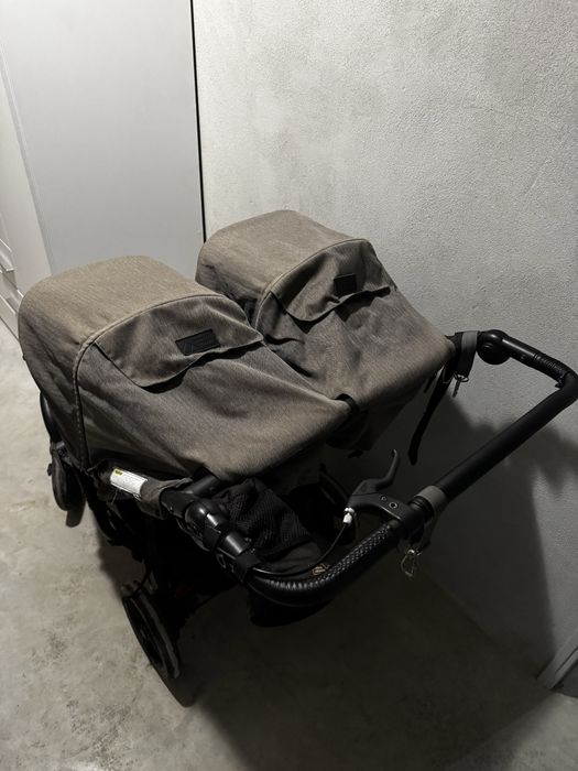 Коликча за близнаци