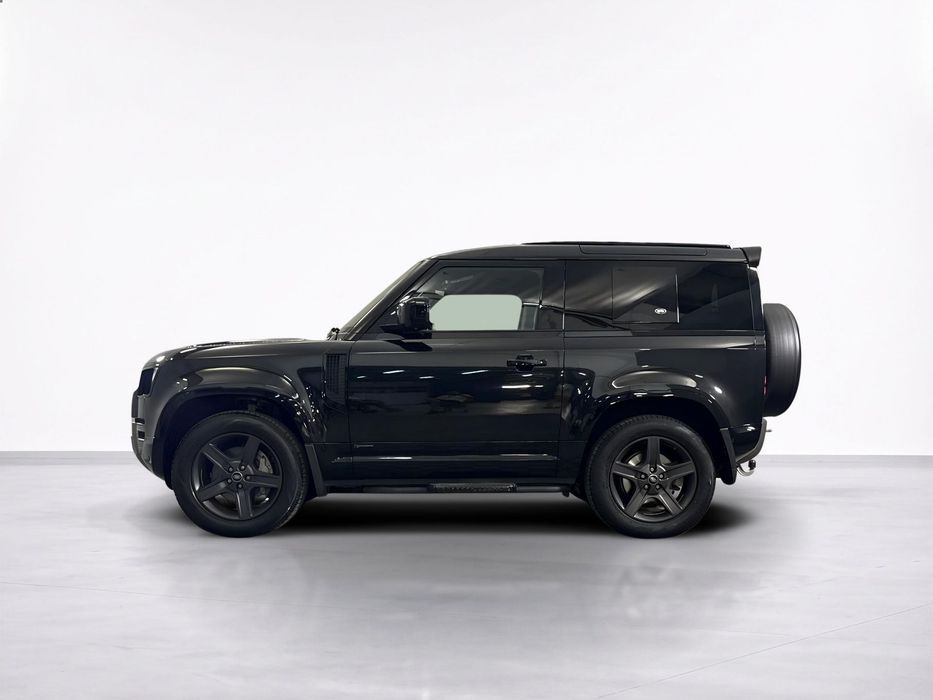 Land Rover Defender 2021 hibrid, 59.188 € — imagine 2