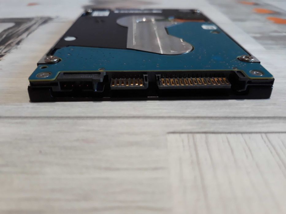 Хибриден диск SEAGATE 2TB Firecuda SSHD SATA 2.5" 5400rpm 128MB ST2000LX001-1RG174